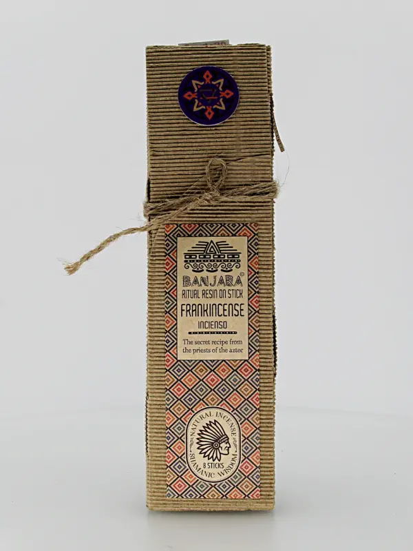 O incenso Banjara é originário da Índia e produzido artesanalmente por artesãos da comunidade tribal Banjara