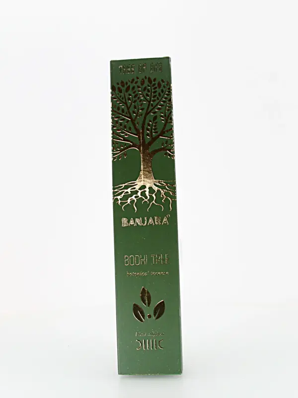 O incenso Banjara Tree of Life Baobab é originário da Índia e produzido artesanalmente por artesãos da comunidade tribal Banjara