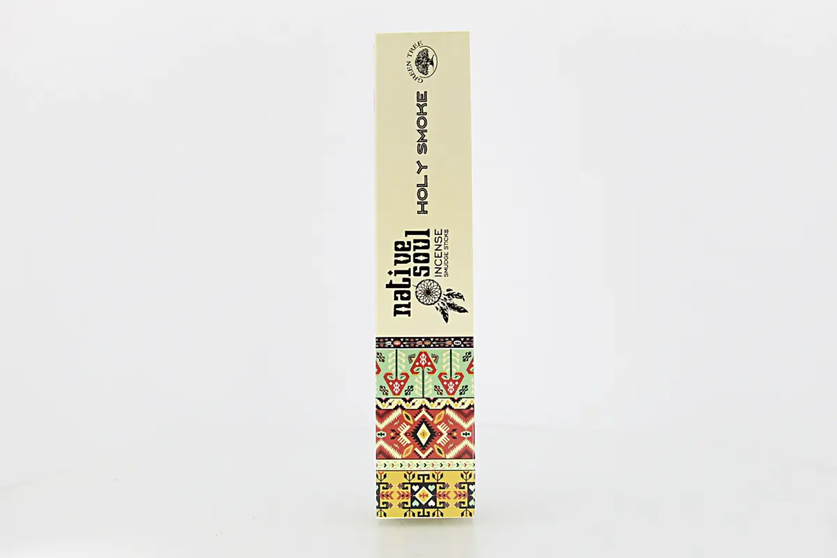 O incenso Green Tree Native Soul Holy Smoke vem da Índia e é 100% natural. A sua fragrância envolvente é tradicionalmente associada à purificação e renovação energética