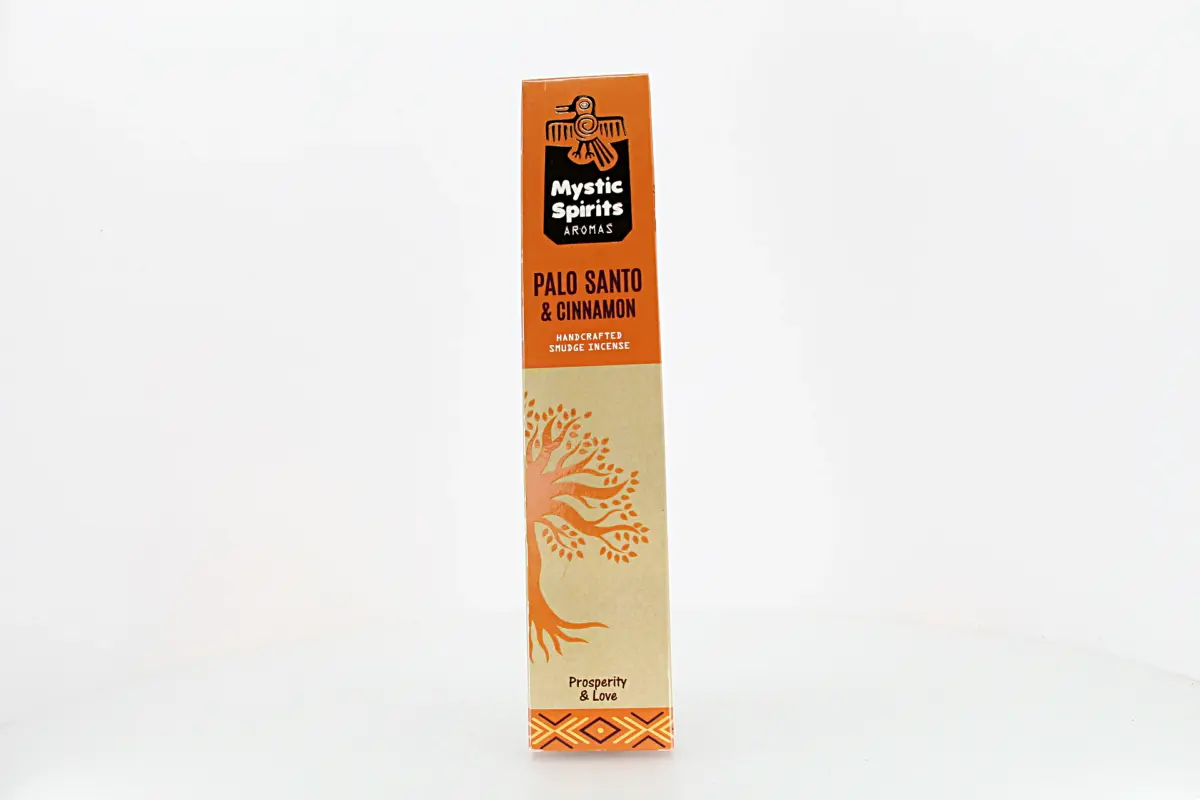 Contém lascas naturais de Pau Santo