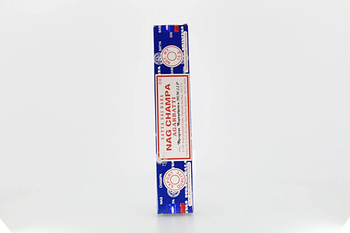 O incenso Nag Champa Azul é elaborado com base em madeiras sagradas