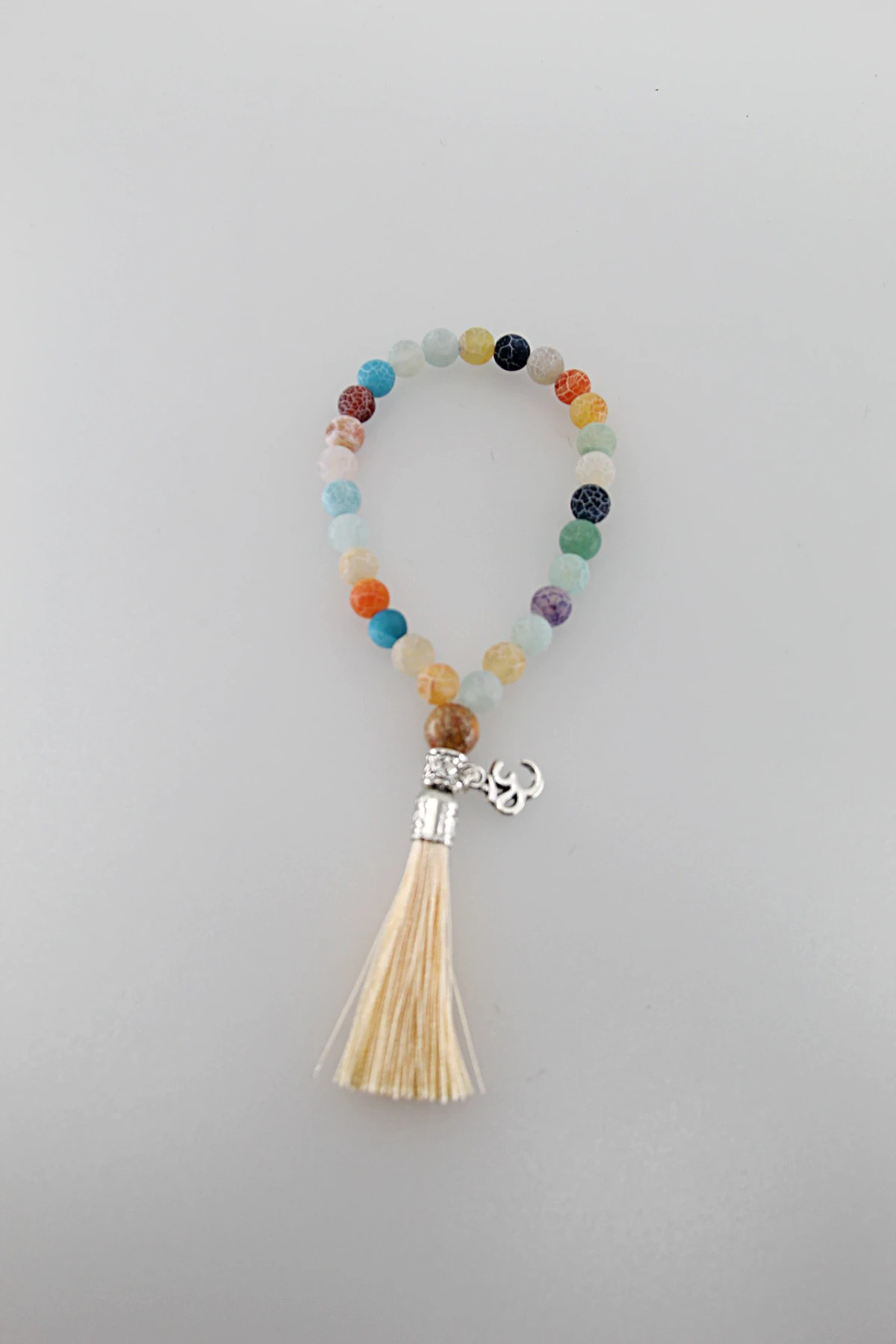 Um japamala é um cordão de contas utilizado na meditação