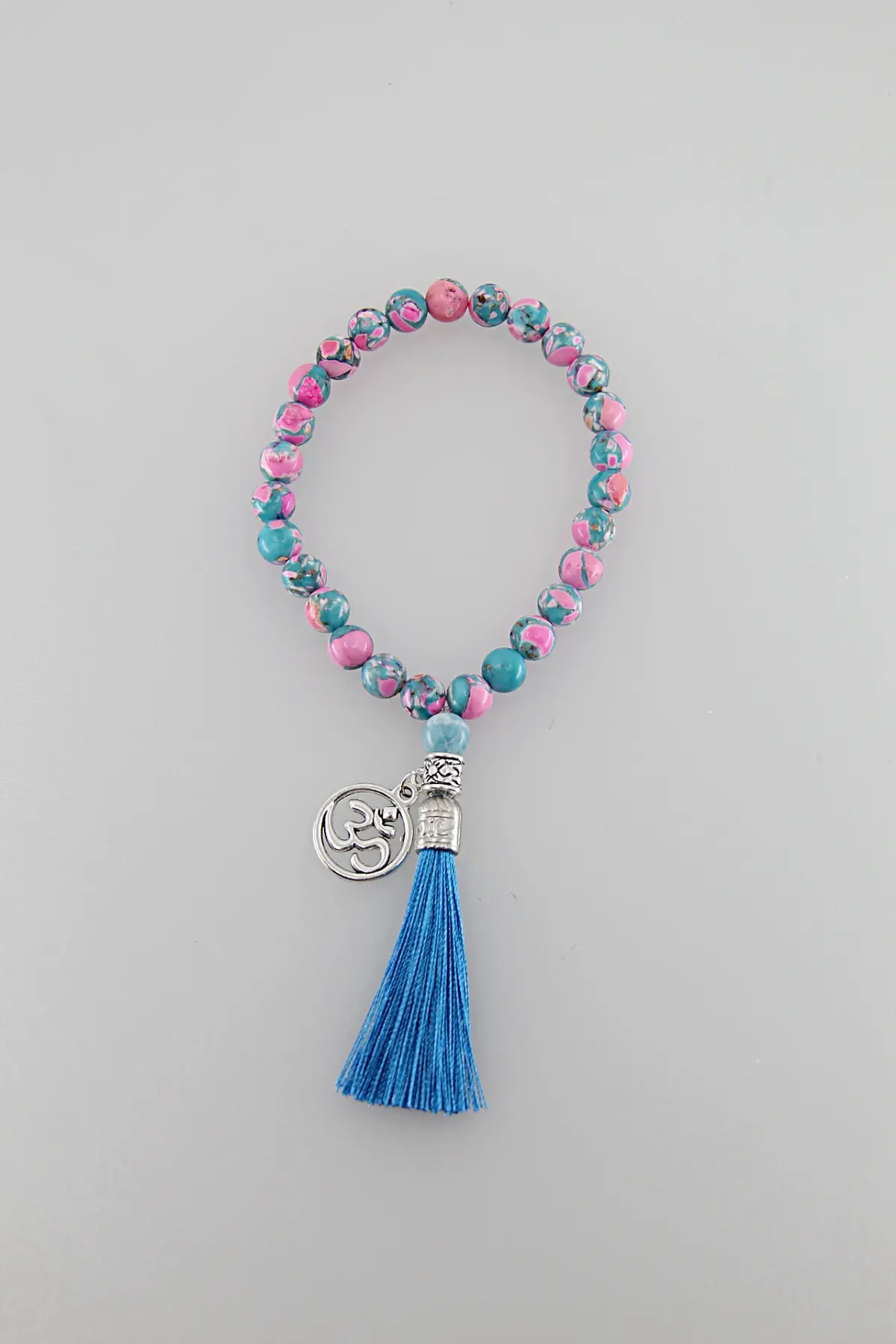 Um japamala é um cordão de contas utilizado na meditação