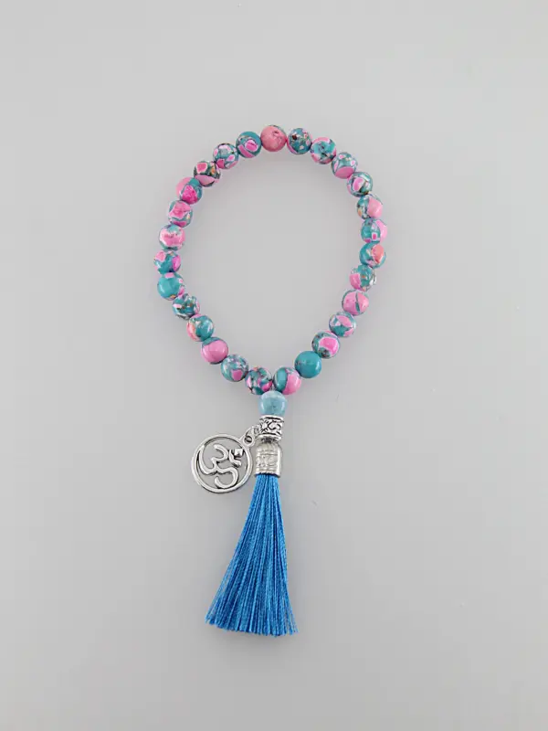 Um japamala é um cordão de contas utilizado na meditação