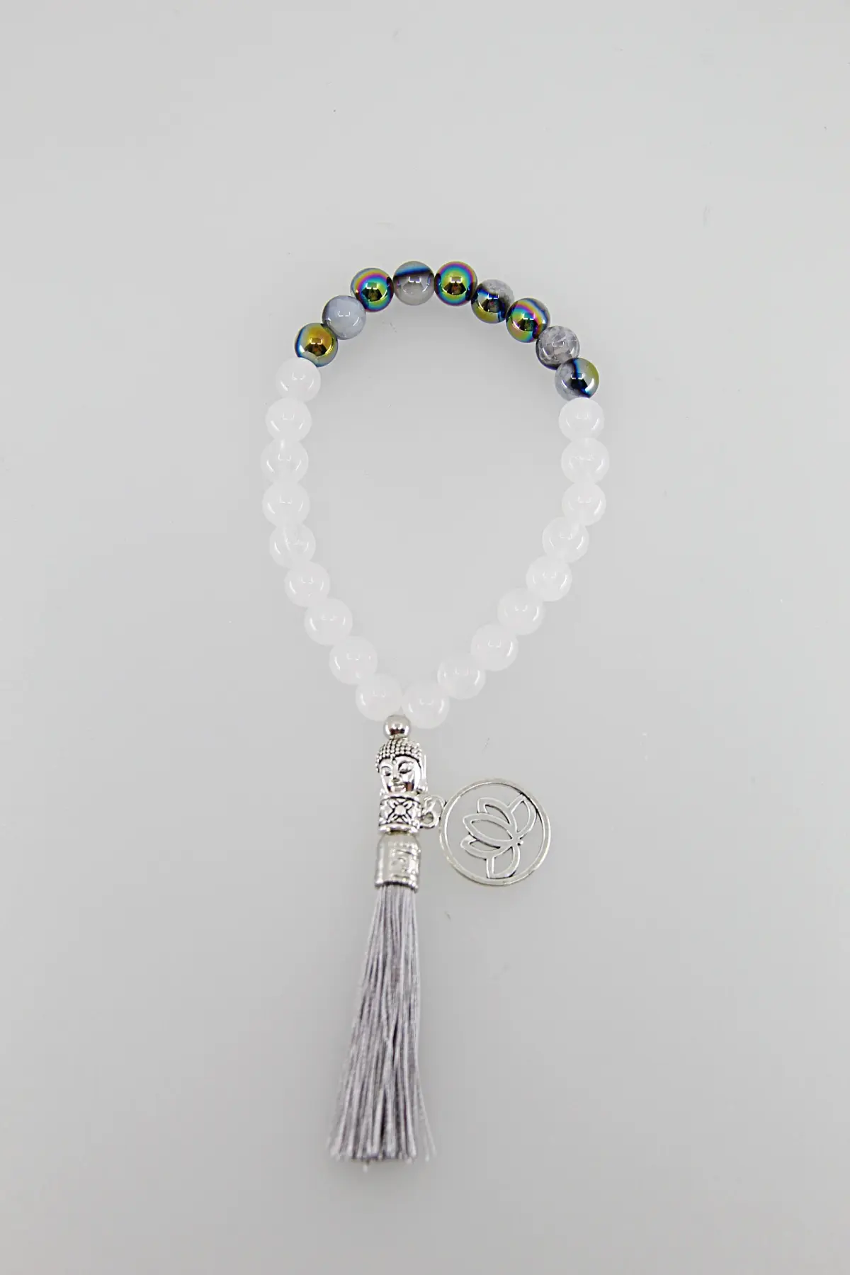 Um japamala é um cordão de contas utilizado na meditação