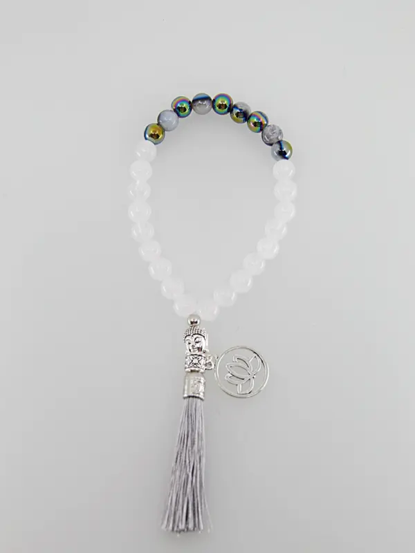 Um japamala é um cordão de contas utilizado na meditação