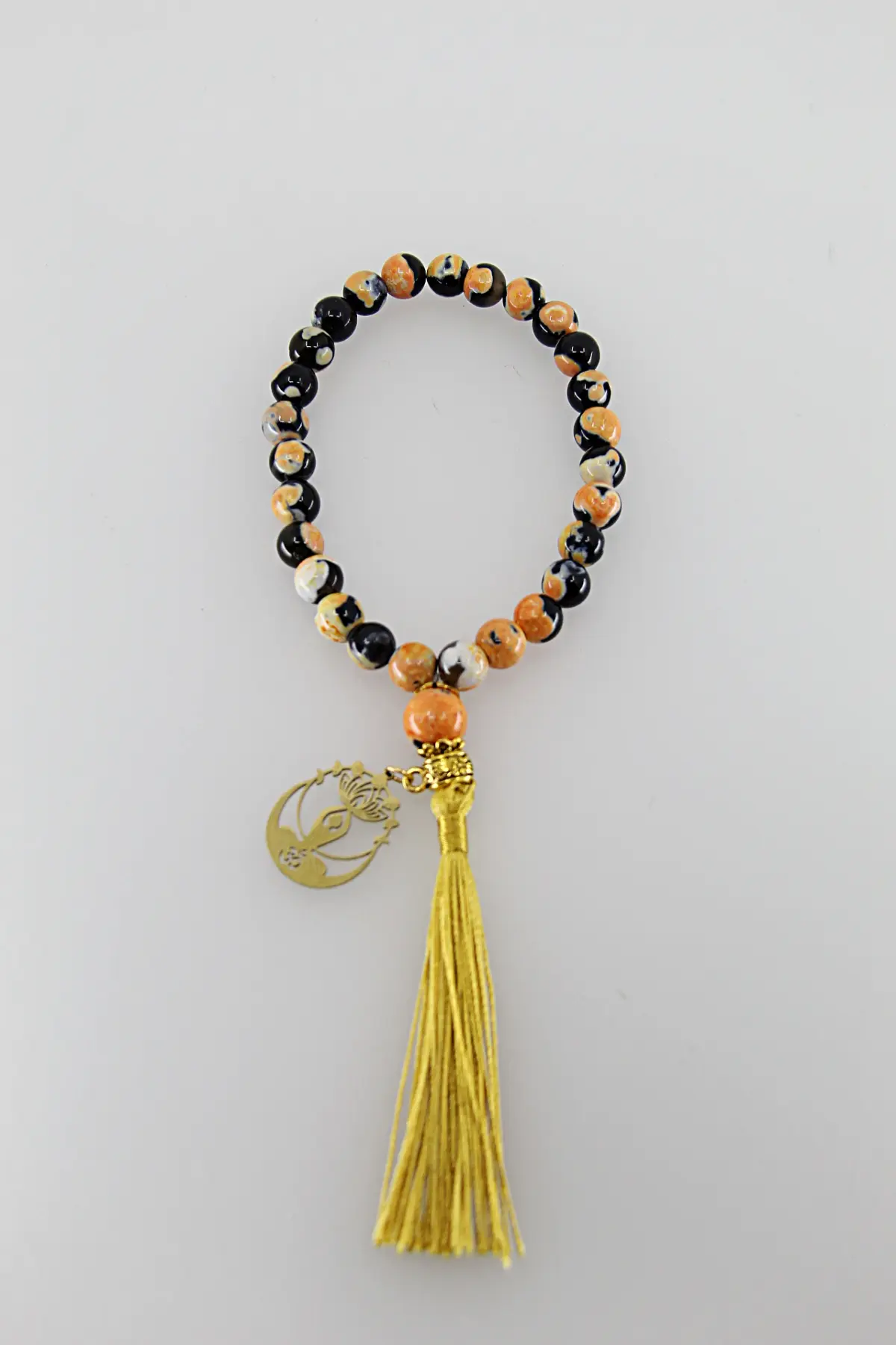 Um japamala é um cordão de contas utilizado na meditação