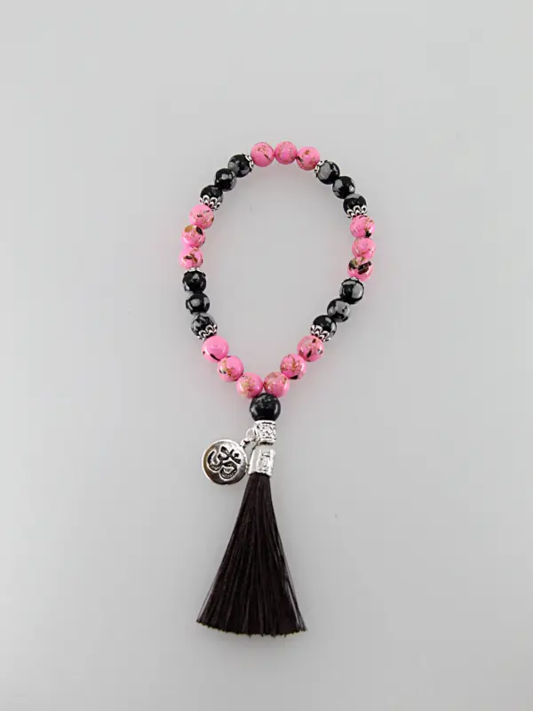 Um japamala é um cordão de contas utilizado na meditação