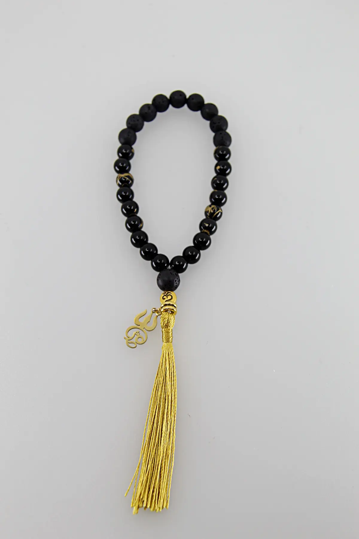 Um japamala é um cordão de contas utilizado na meditação