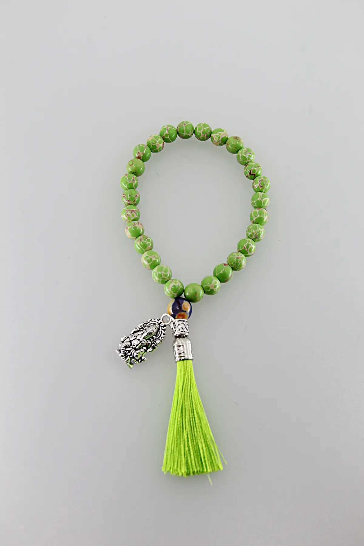 Um japamala é um cordão de contas utilizado na meditação
