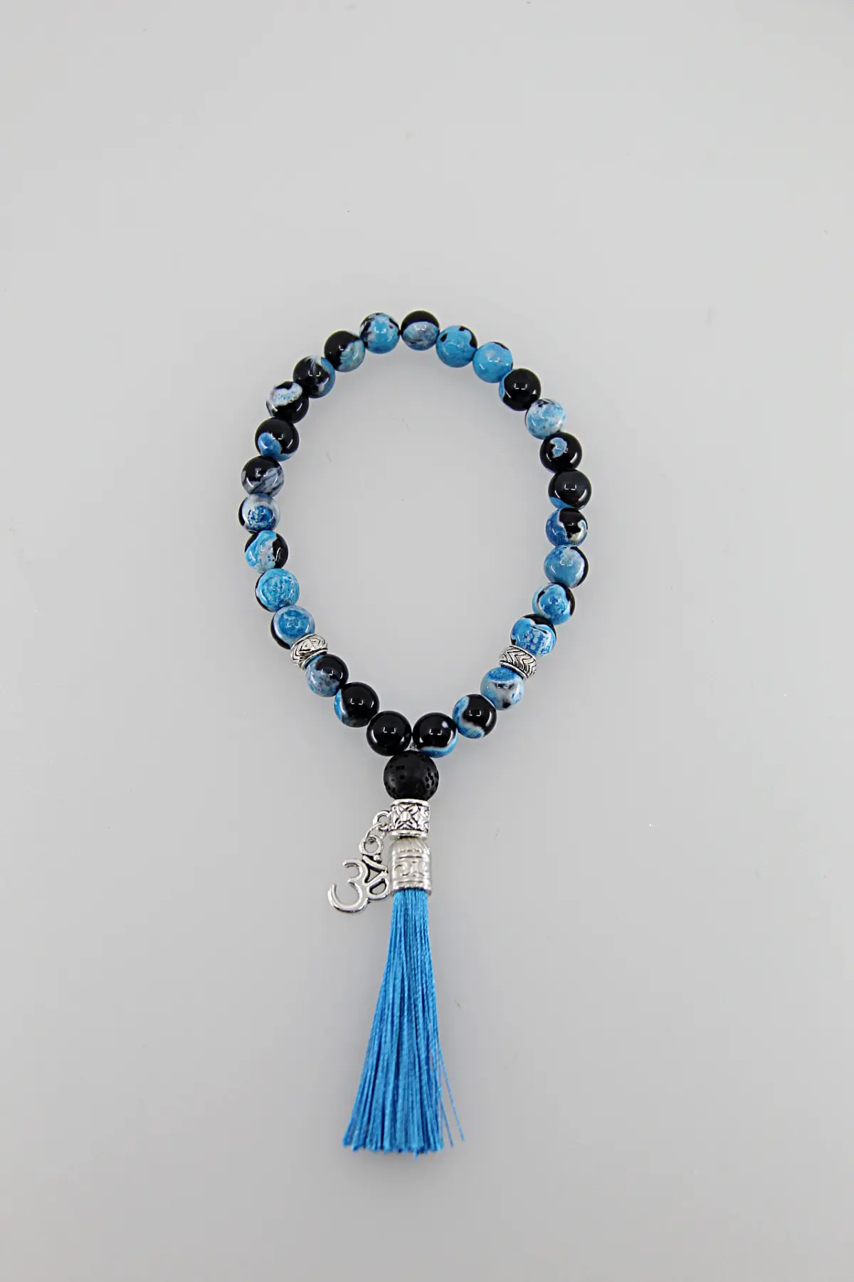 Um japamala é um cordão de contas utilizado na meditação
