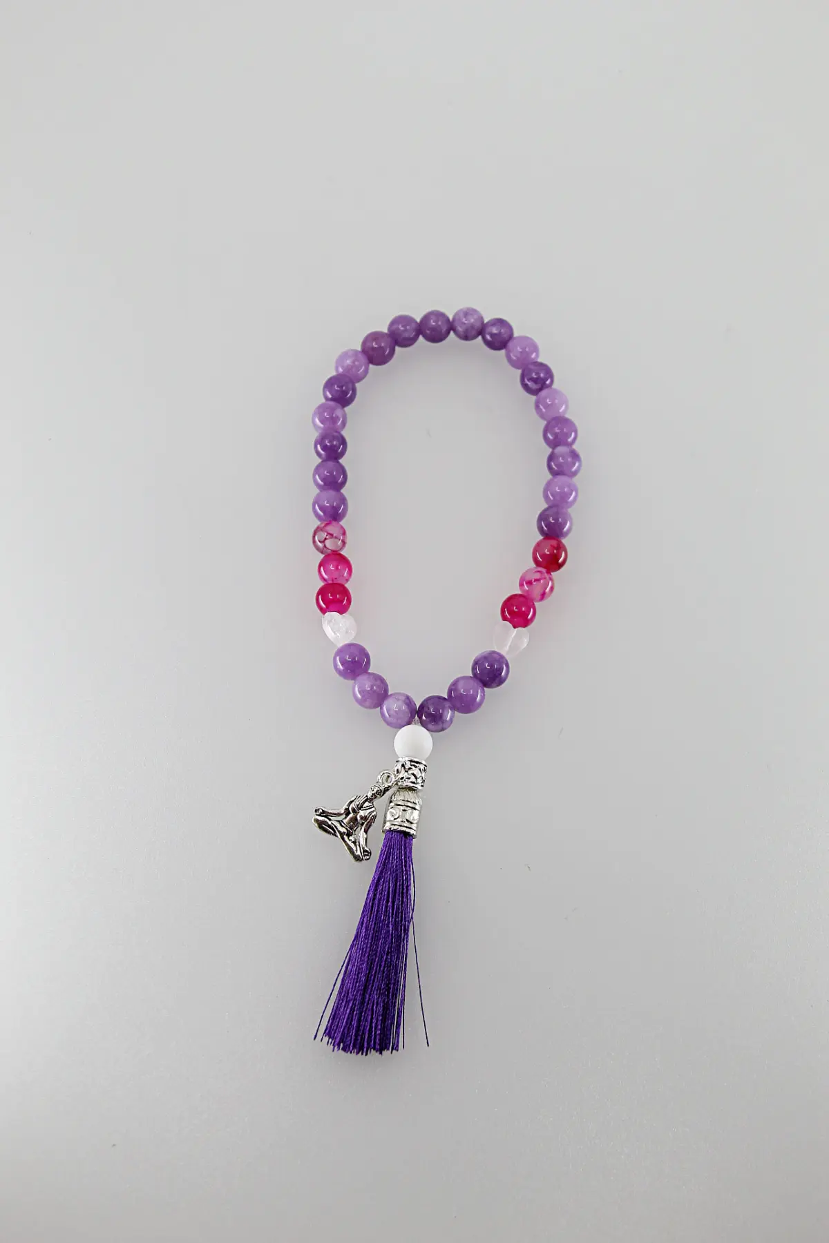 Um japamala é um cordão de contas utilizado na meditação