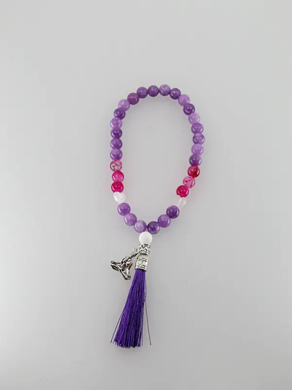 Um japamala é um cordão de contas utilizado na meditação