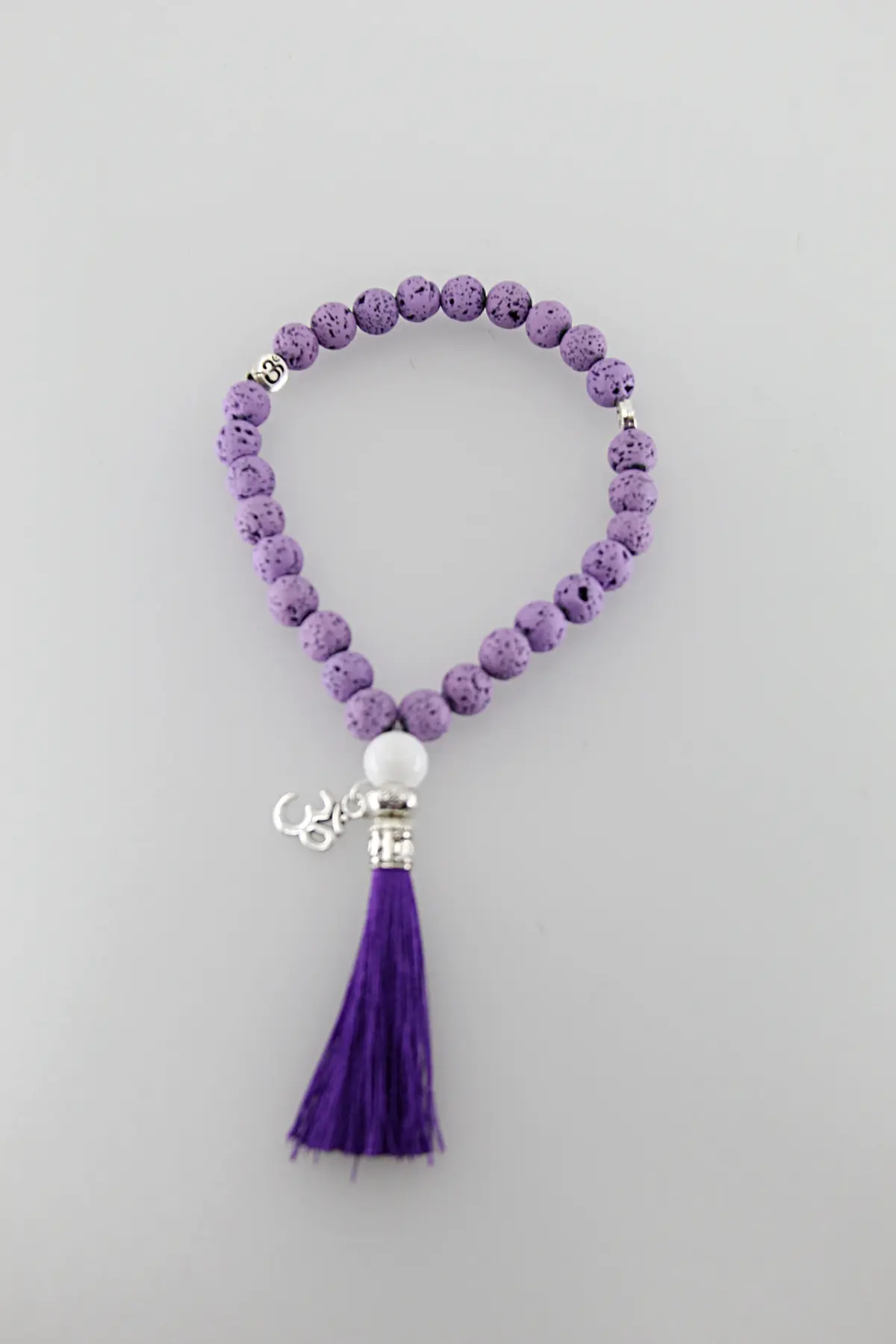 Um japamala é um cordão de contas utilizado na meditação