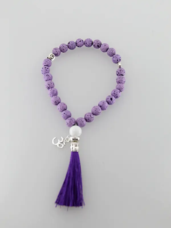 Um japamala é um cordão de contas utilizado na meditação