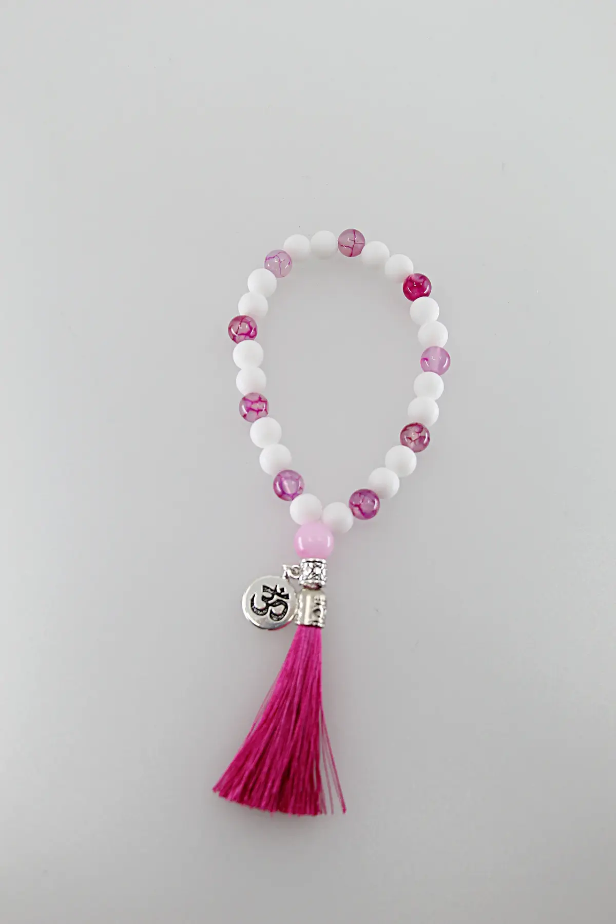 Um japamala é um cordão de contas utilizado na meditação