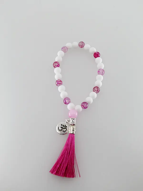 Um japamala é um cordão de contas utilizado na meditação
