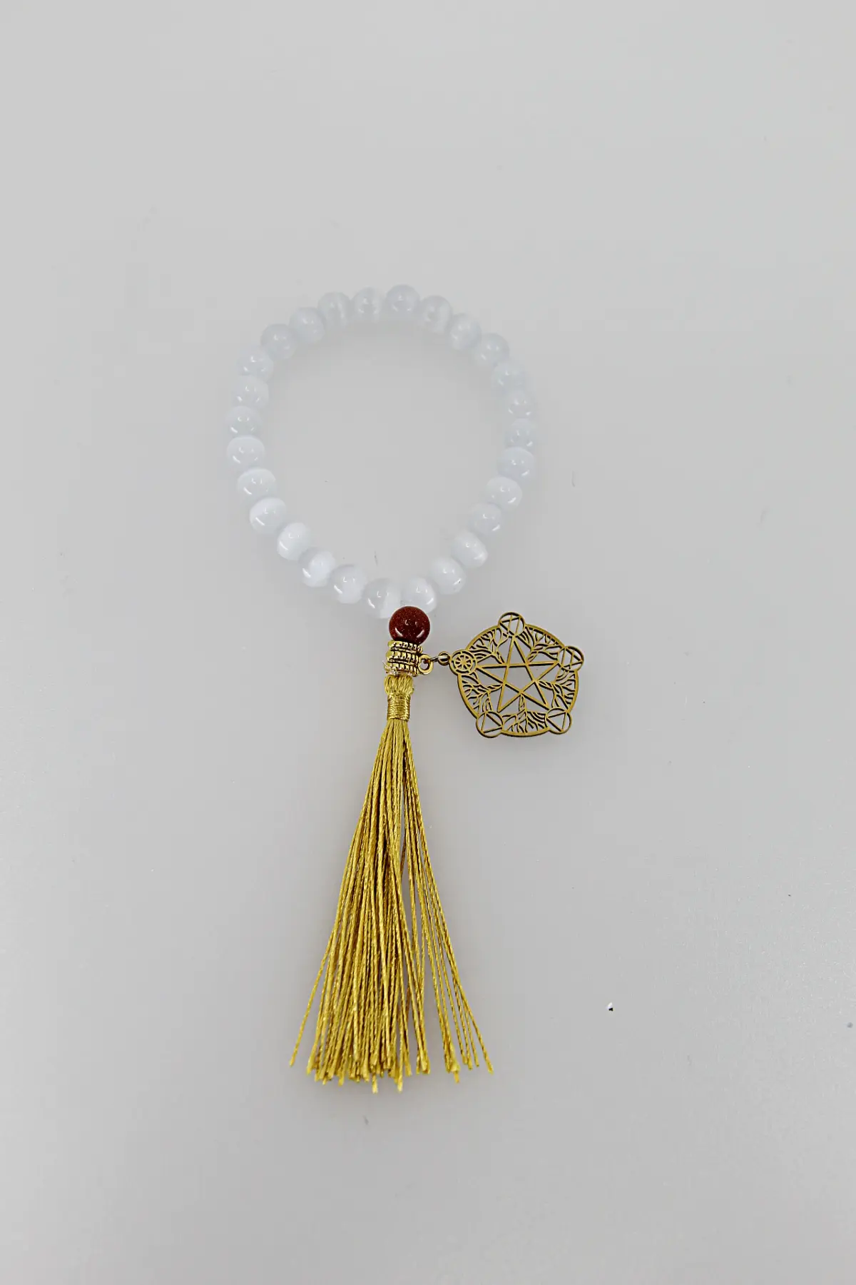 Um japamala é um cordão de contas utilizado na meditação