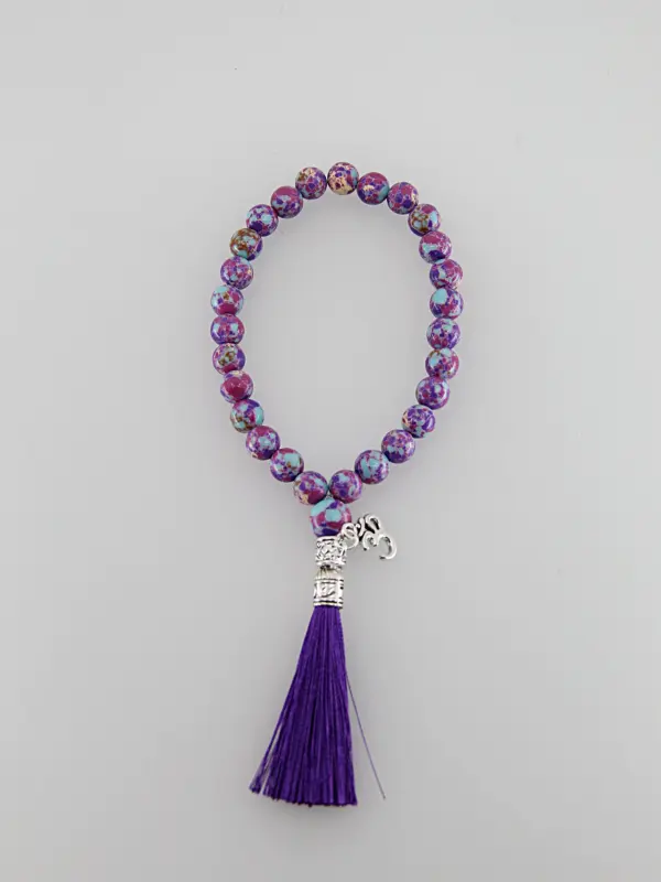 Um japamala é um cordão de contas utilizado na meditação