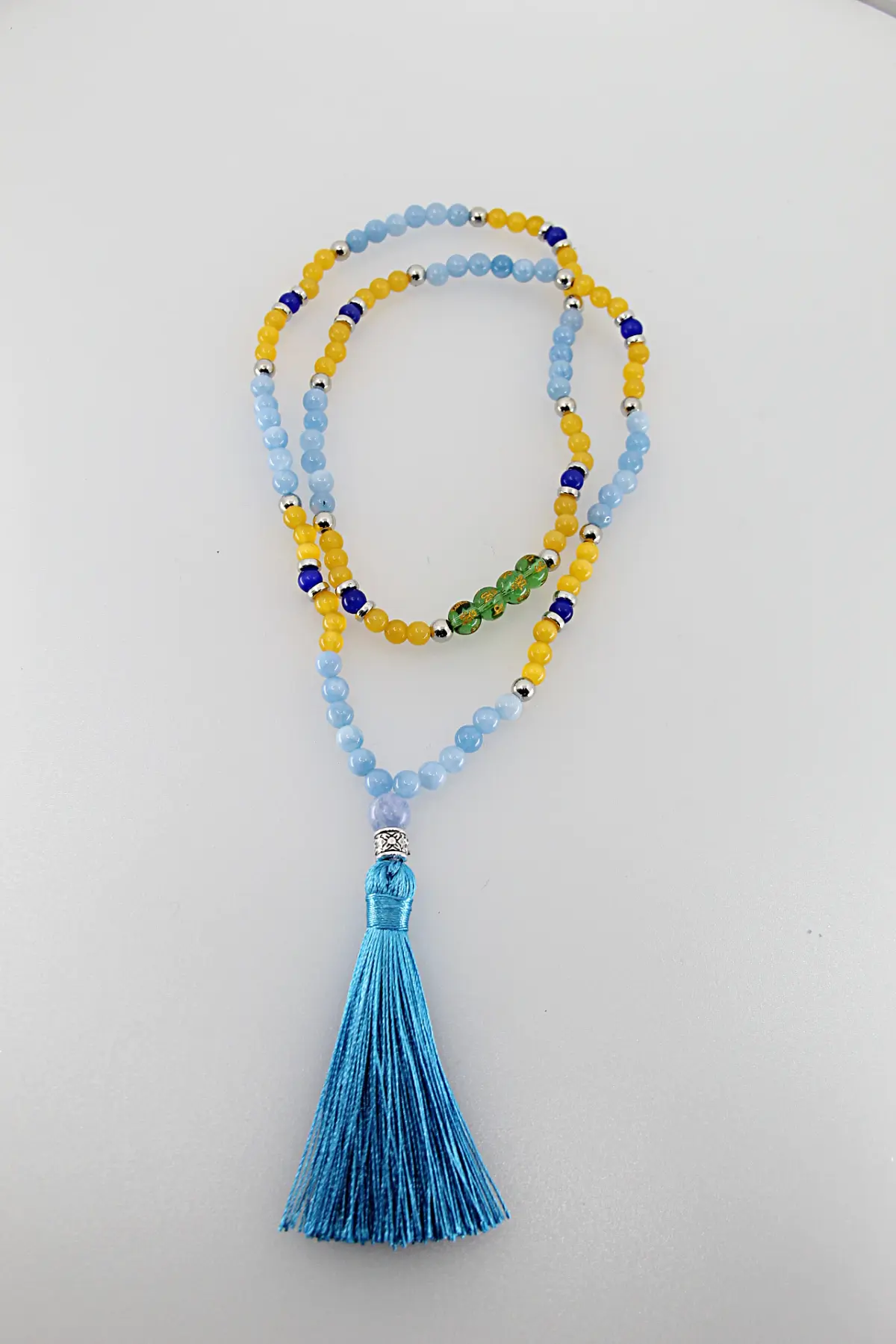 Um japamala é um cordão de contas utilizado na meditação