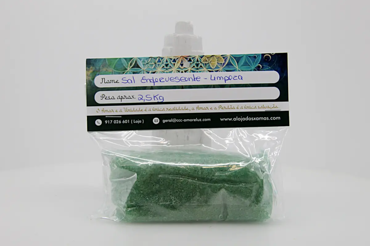 O sal efervescente Limpeza foi criado para aromatizar e purificar energeticamente o ambiente